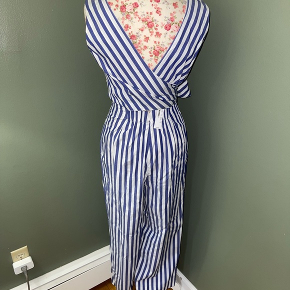 J. Crew ✨NWTs✨ Lighthouse Stripe  Poplin V-Neck - Picture 7 of 11